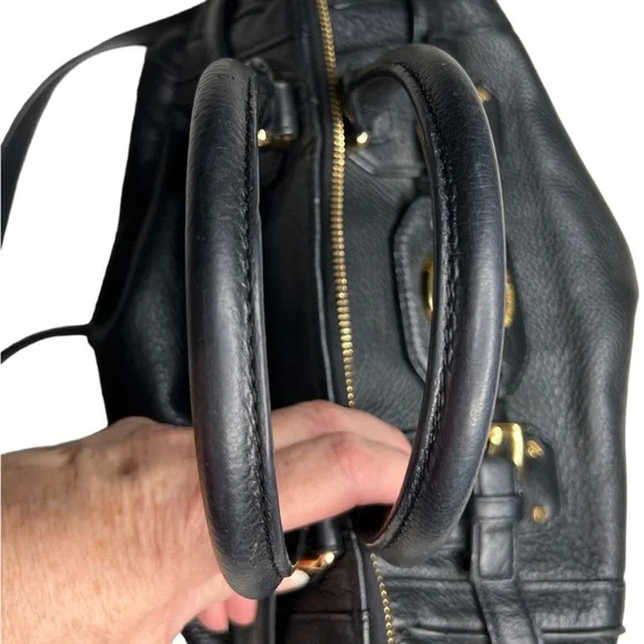 Michael Kors Pebble Leather Black Hudson Satchel Crossbody Bag - Picture 4 of 12